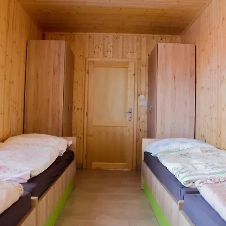 U Cvrku アパート