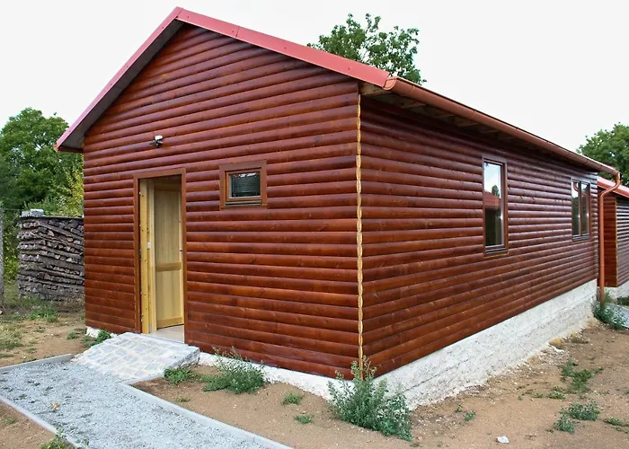 U Cvrku アパート